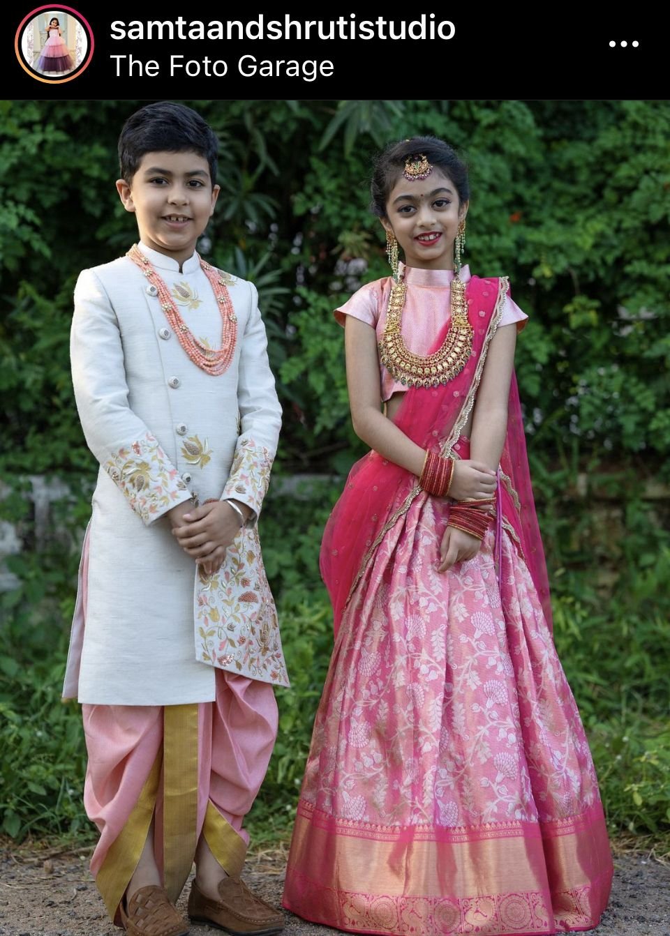 English Saree &amp; Dhoti Ceremony (Combined) Invitation Videoes